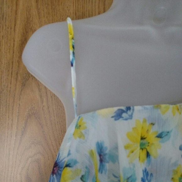 Zara Trafaluc Sheer One Shoulder Floral Top🌼 - Picture 5 of 7
